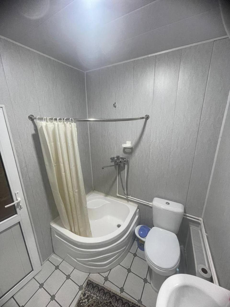 Madina-Mehribon Hotel Buxoro Phòng bức ảnh